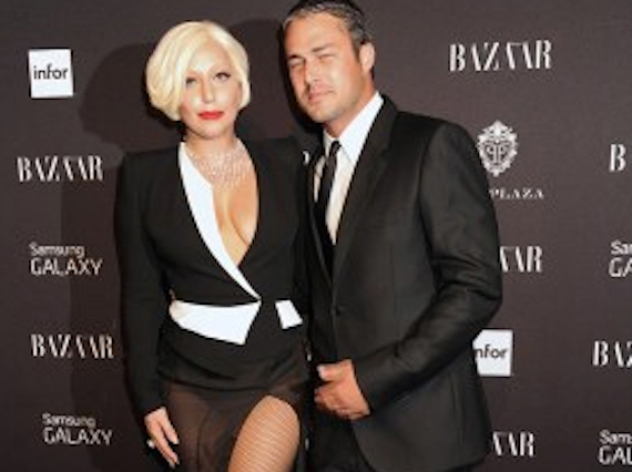 Taylor Kinney pleure quand Lady Gaga