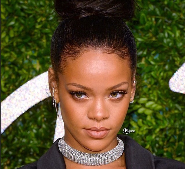 Rihanna Fashion Bri