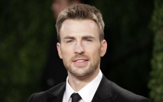 Selena Gomez a révélé avoir le beguin pour Chris Evans