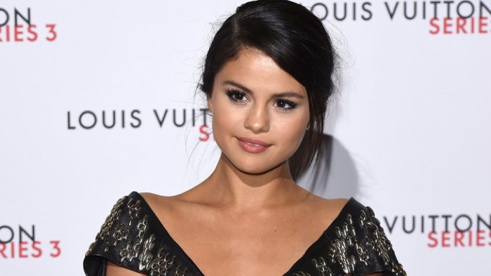 Selena Gomez produira bientôt la série Treize Raisons pour Netflix