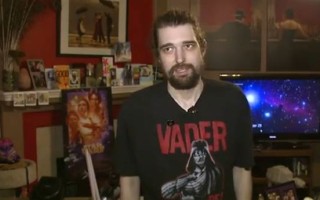 Fan de Star Wars et atteint d'un cancer en phase terminal, Daniel Fleetwood ne veut pas mourir sans avoir vu le dernier volet de la saga