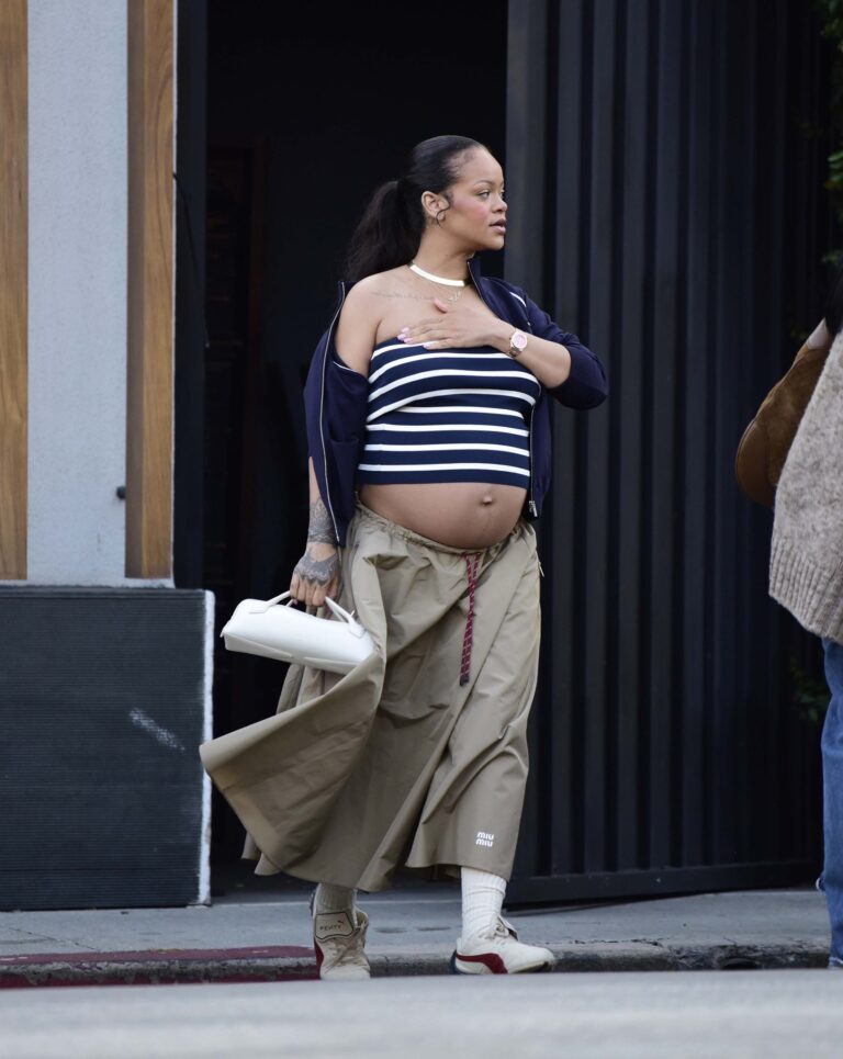 Rihanna dans les rues de Los Angeles