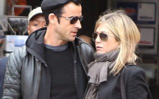 C'est sans son compagnon, Justin Theroux, que l'actrice américaine soufflé ses bougies.