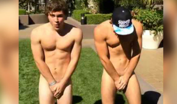 Emblem3 nus pour le Ice Bucket Challenge