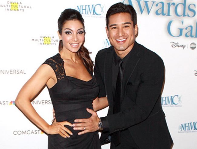 Actor Mario Lopez R and Courtney Mazza