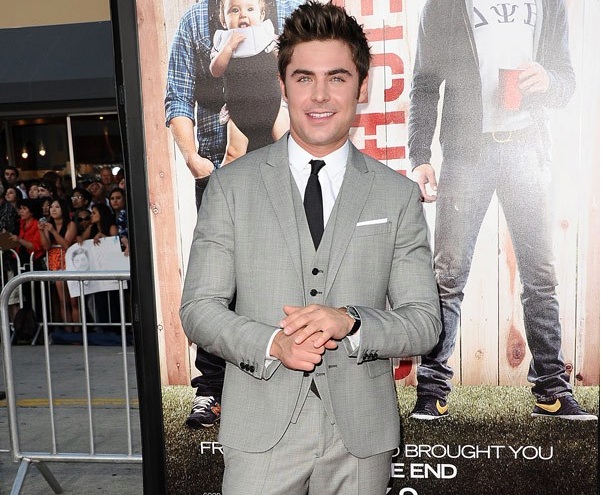 Zac Efron Mast