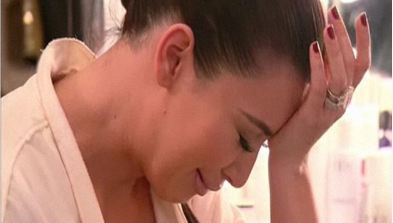 Kim Kardashian en pleure