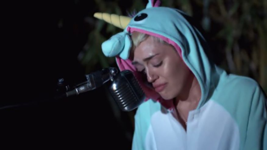 640 miley cyrus facebook 051915