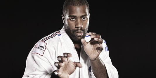 3166631 3 c2b0 teddy riner dans le studio photo de l insep cff20bf96e8c6380a5a7c2deb186cee9