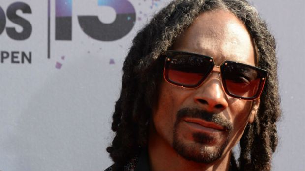 snoop doggg by robyn beck1