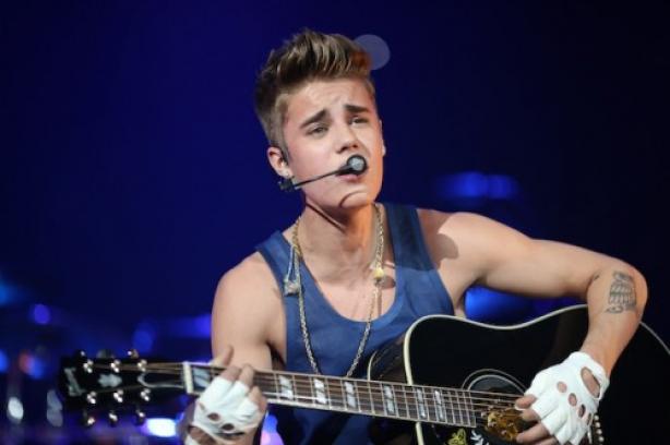 justin bieber etait trop sexy sur scene