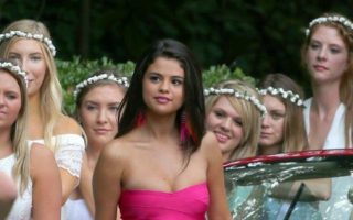 Selena Gomez rejoint Zac Efron sur le tournage de Nos Pires Voisins 2