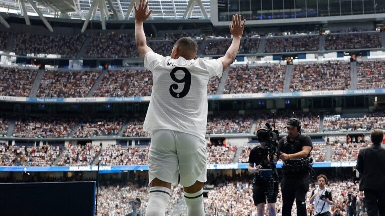 Kylian Mbappé lors de sa présentation au Santiago Bernabèu