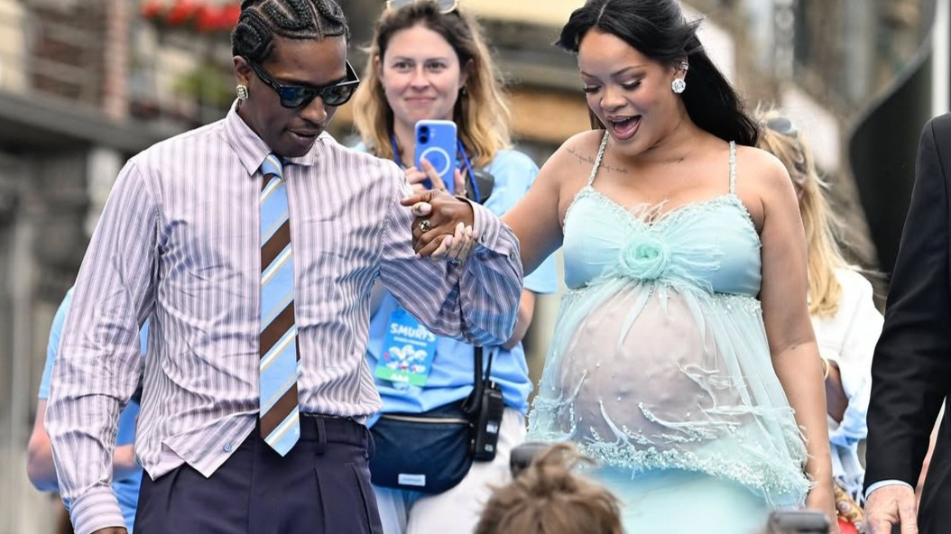 Rihanna et Asap aux Schtroumpfs